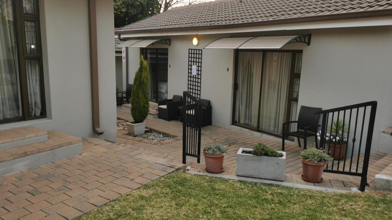 47 On Preston Guesthouse Johannesburg Exterior photo